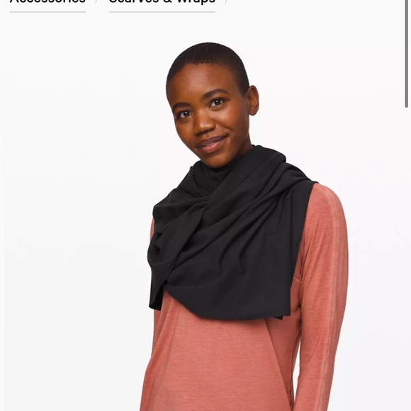 Brand new Lululemon customizable scarf! - Picture 5 of 9